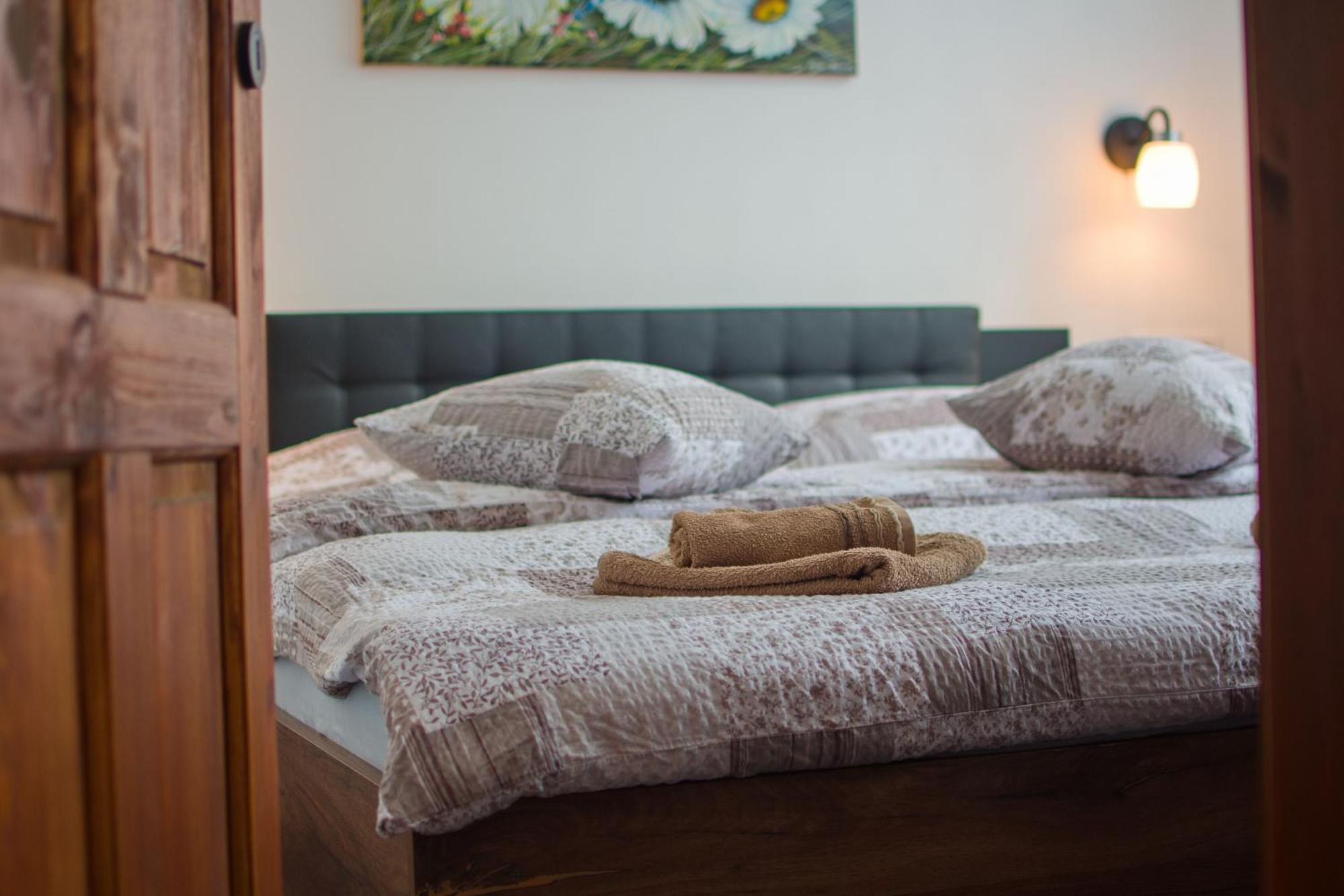 Kopretina Apartman Cerne Udoli Kültér fotó