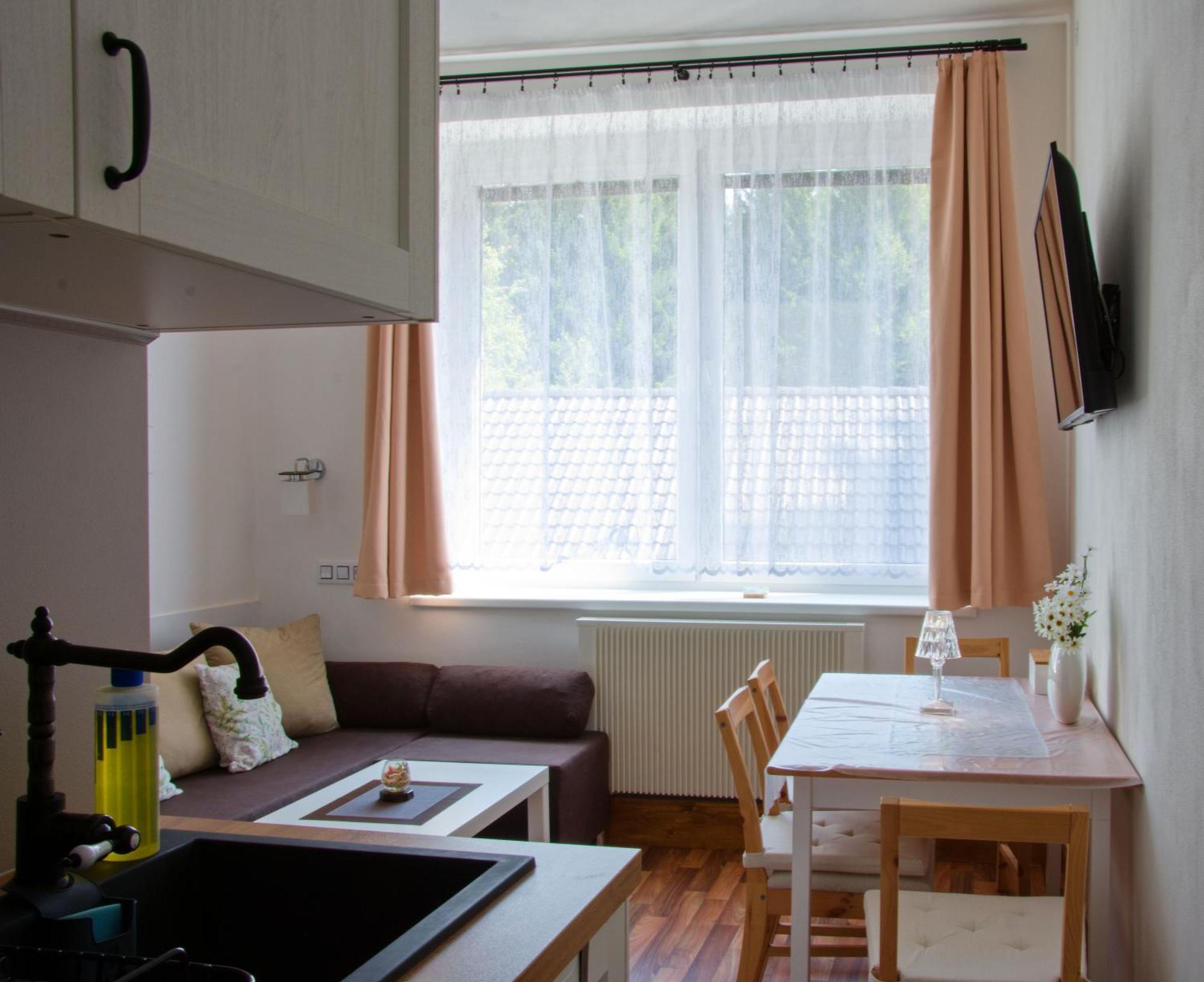 Kopretina Apartman Cerne Udoli Kültér fotó